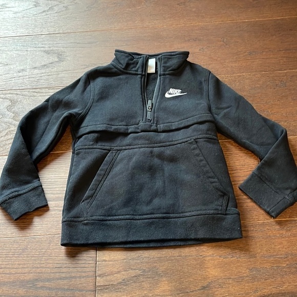 Nike Boys Quarter Zip Black Sweatshirt Size XS - Picture 1 of 6